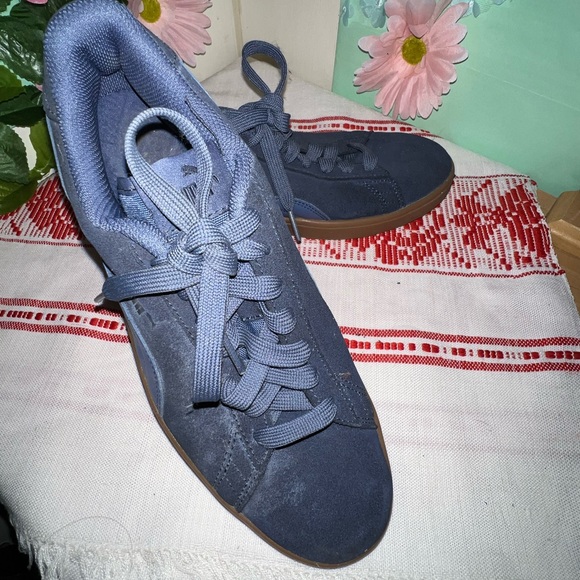 Puma Sneakers - Picture 6 of 8